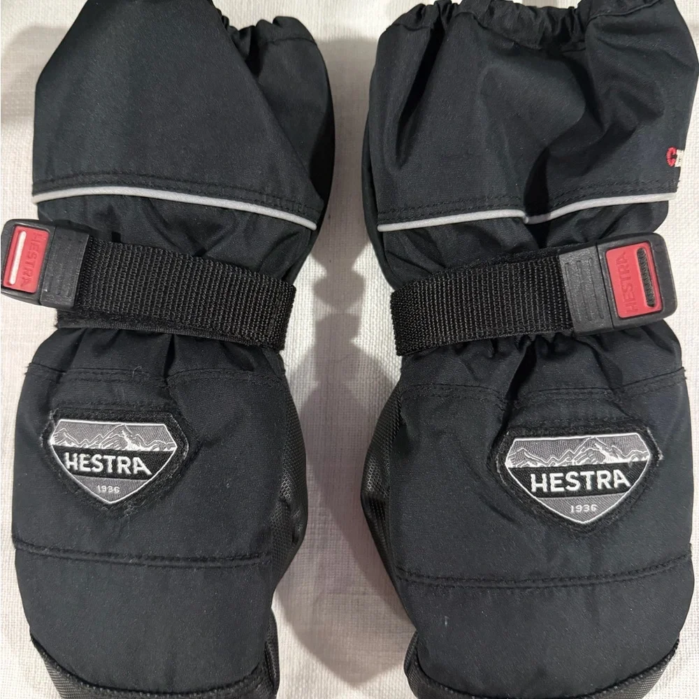 Hestra Black Insulated Ski Mittens
